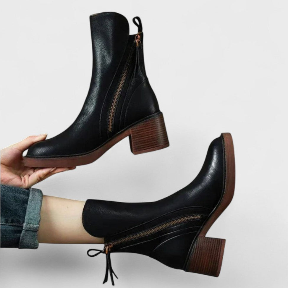 VALERIA LAURENT | Garciel - Elegantes Botines de Cuero