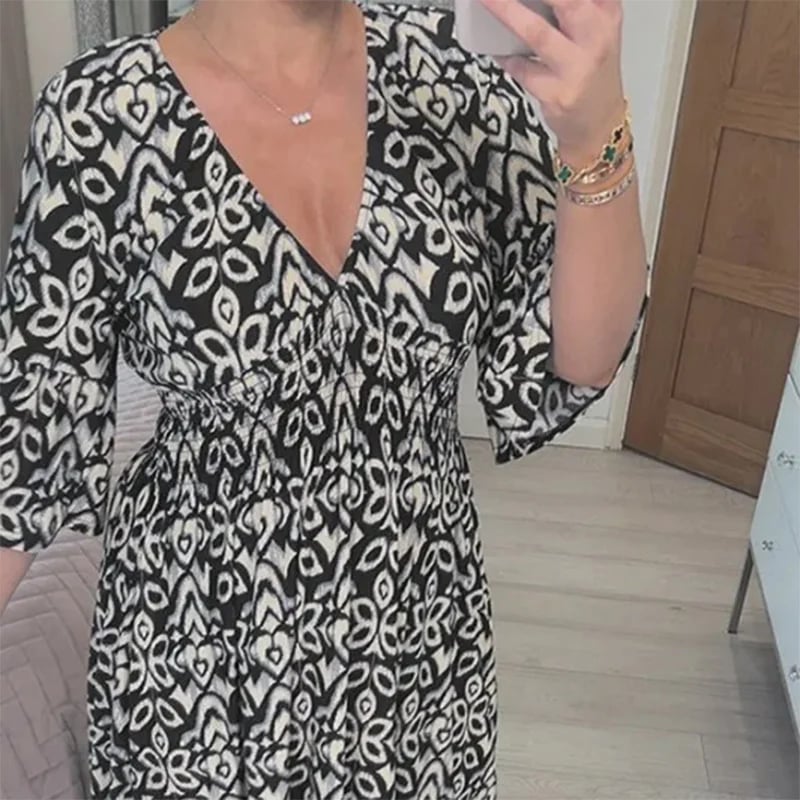 VALERIA LAURENT | Vestido Floral Elástico