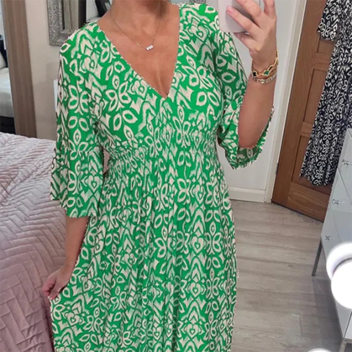 VALERIA LAURENT | Vestido Floral Elástico