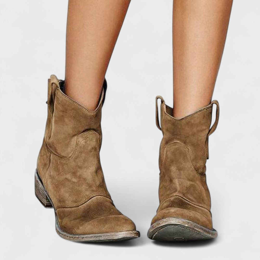VALERIA LAURENT | Carlotta - Botines Western Elegantes