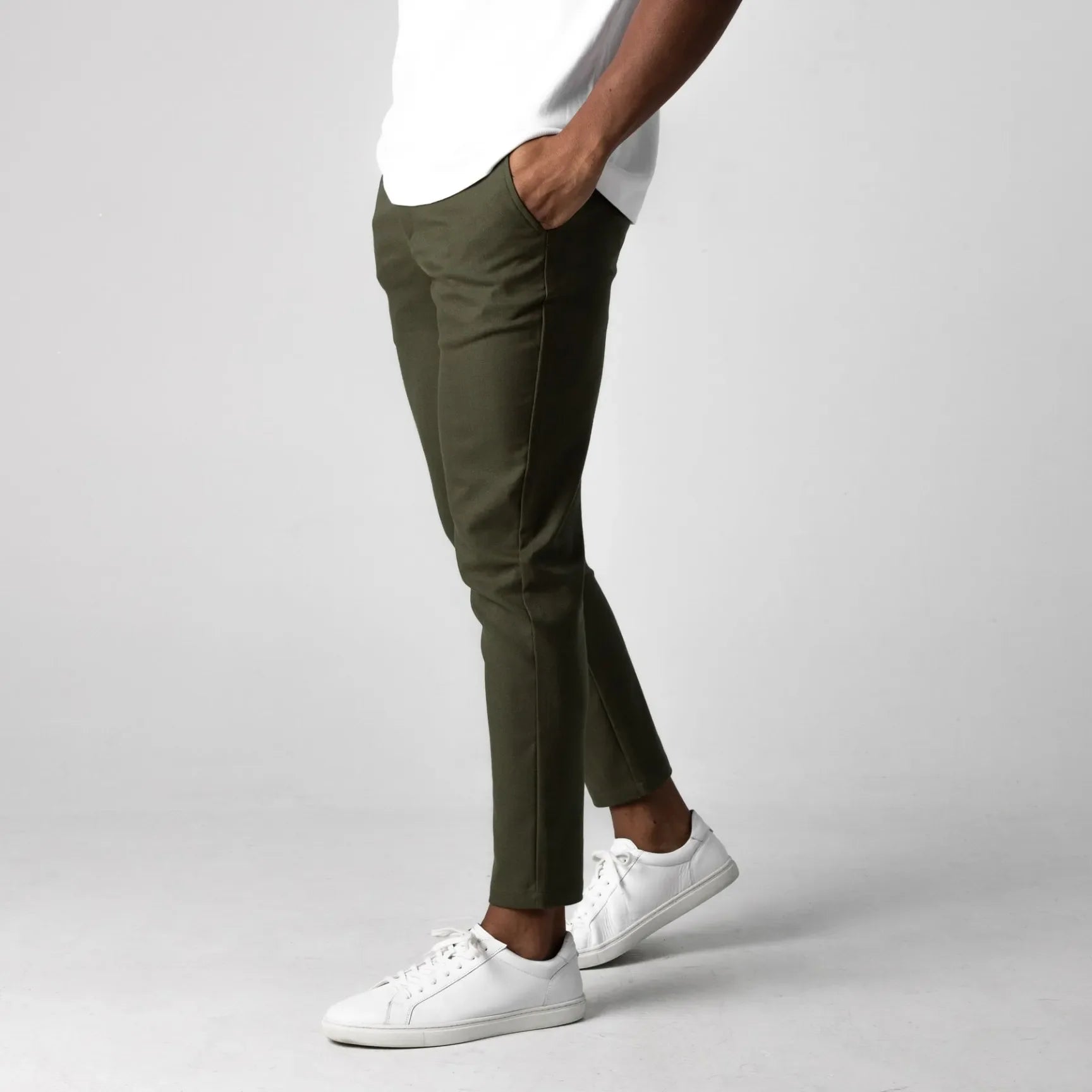VALERIA LAURENT | Chino Elástico Premium Verde