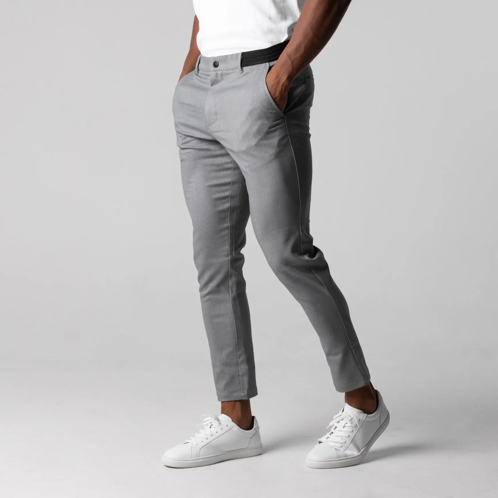 VALERIA LAURENT | Chino Elástico Premium Gris