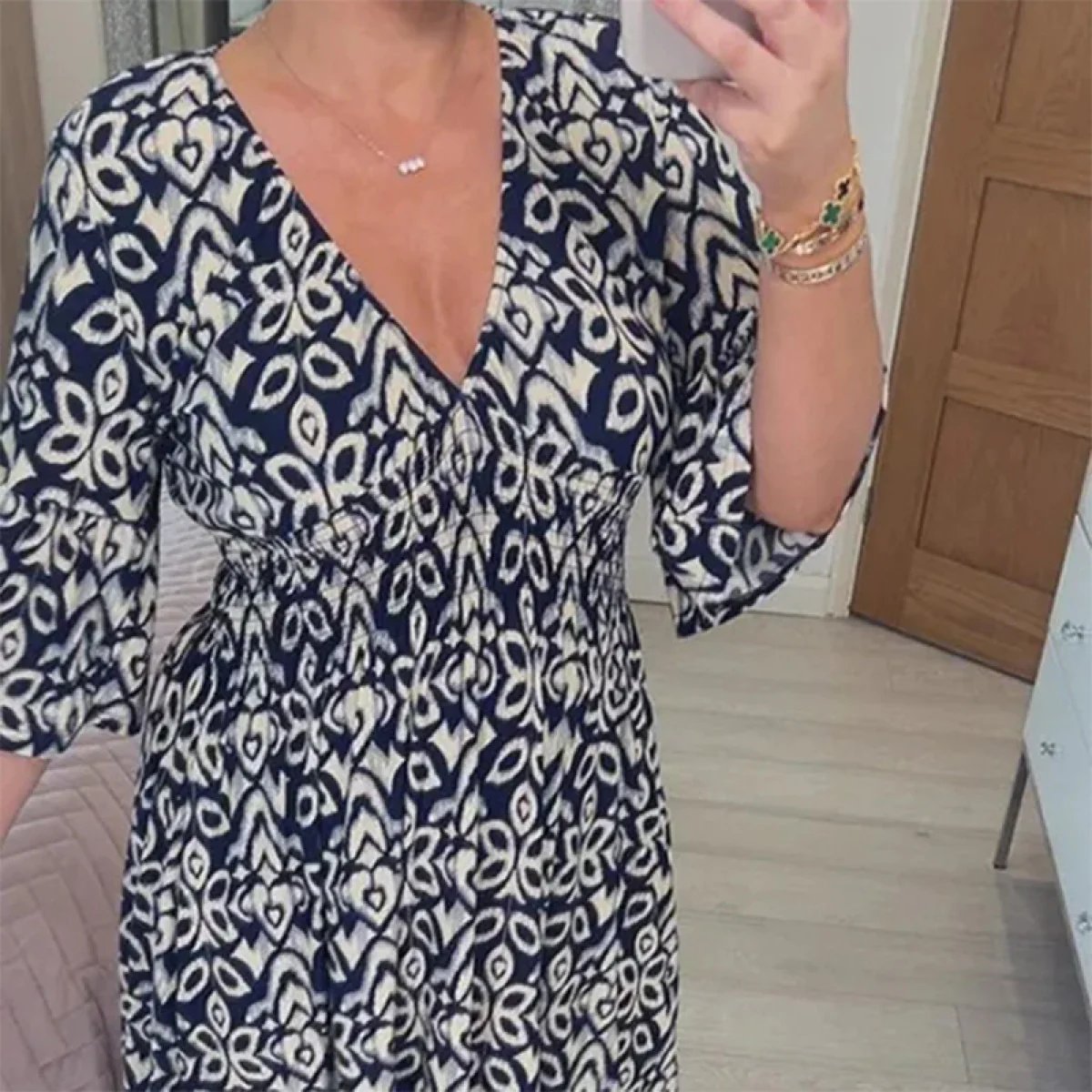 VALERIA LAURENT | Vestido Floral Elástico