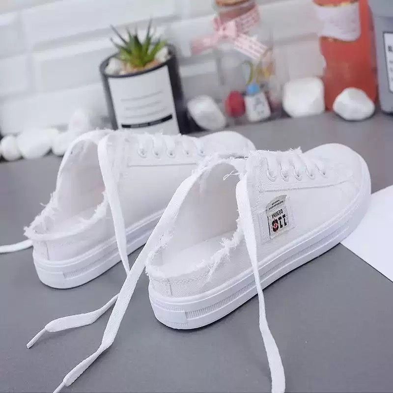 VALERIA LAURENT | Zapatillas vaqueras tipo mule para mujer